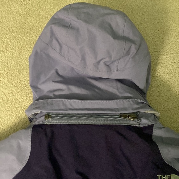 Girls north face jacket - Picture 5 of 8